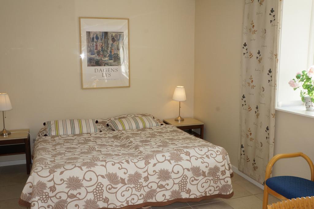 Tiendegaarden Mons Klint Bed & Breakfast