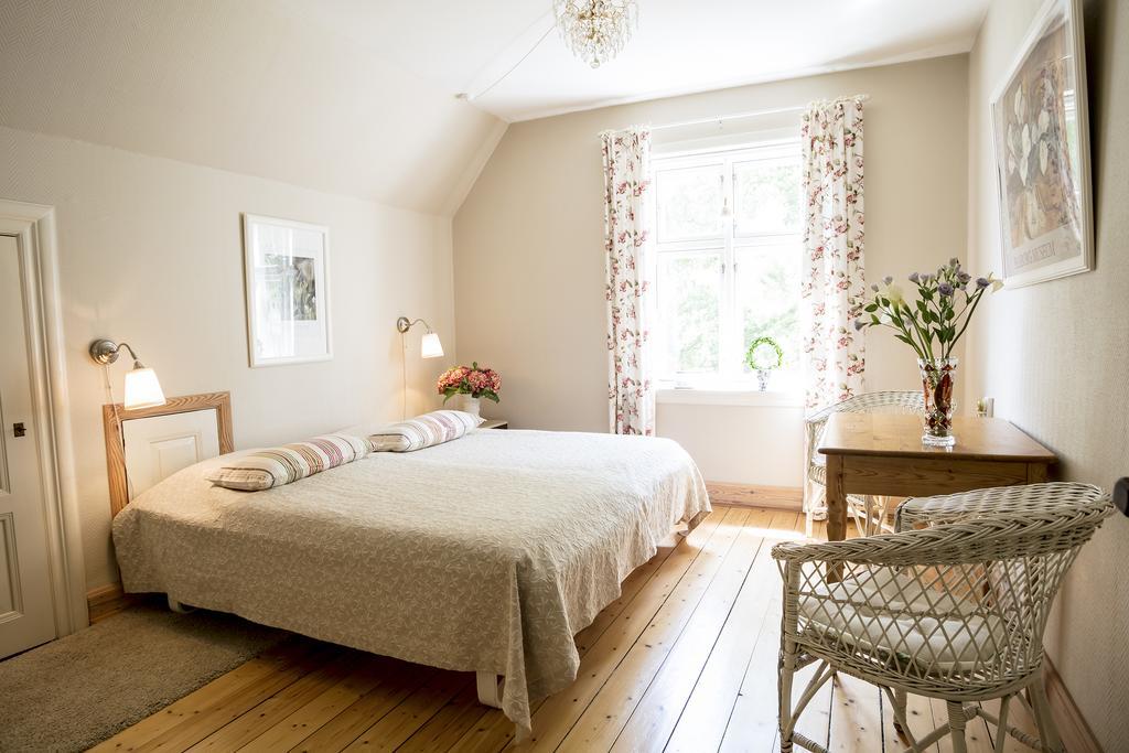 Tiendegaarden Mons Klint Couette-café 2*