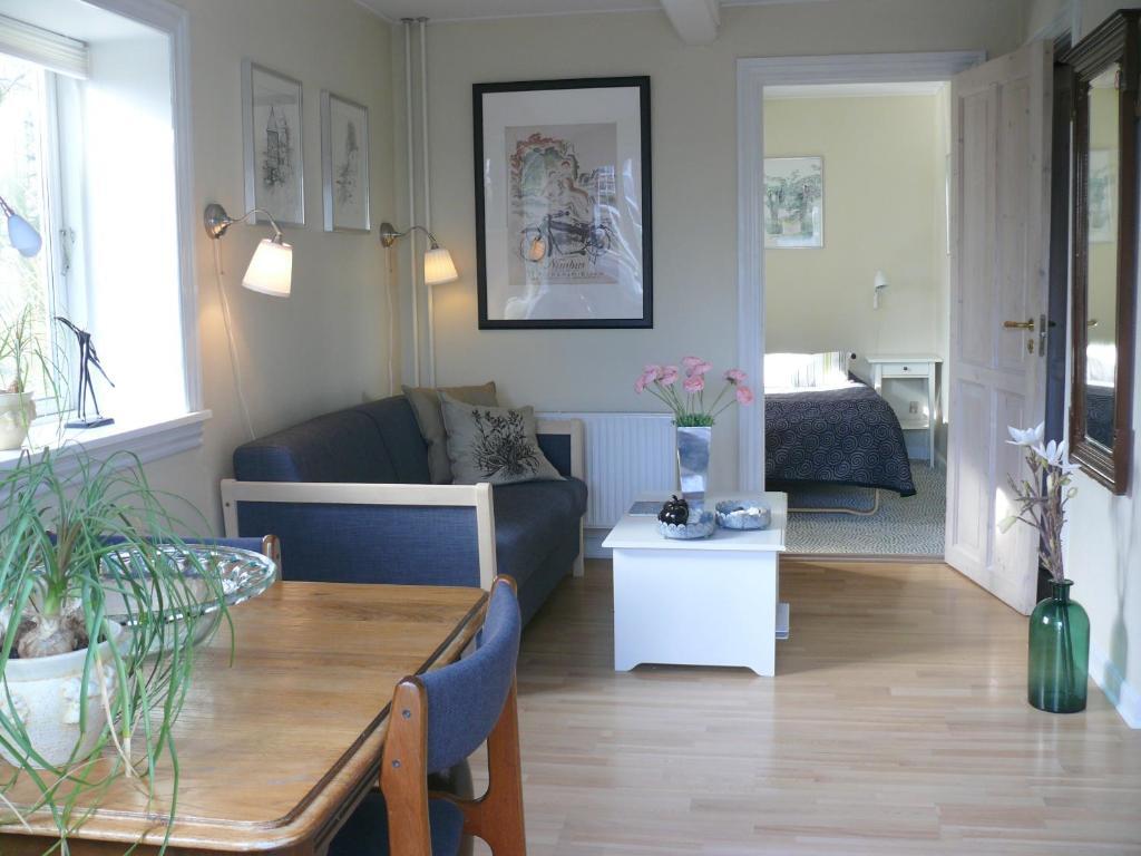 Tiendegaarden Mons Klint Bed & Breakfast